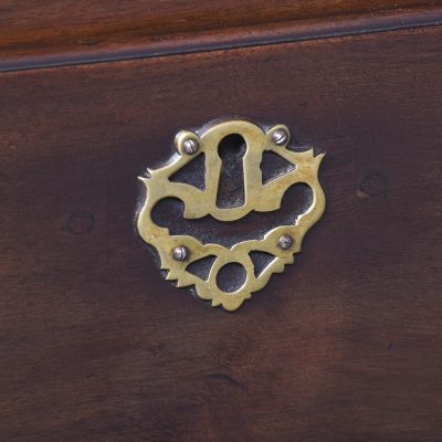 George III Red Walnut Chest of Drawers - Image 5