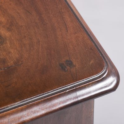 George III Red Walnut Chest of Drawers - Image 6