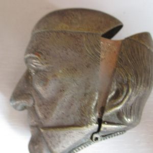 RARE GLADSTONE HEAD VESTA  4.5 CM BY 5 CM  PLATED Vesta Case Antique Knives