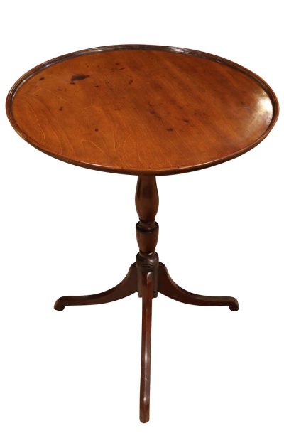 Tilt Dish Top Circular Tripod Table - George III Tilt Dish Top Circular Tripod Table - George III Tilt Dish Top Circular Tripod Table - George III