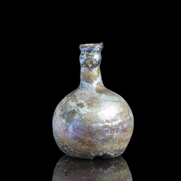 Ancient Roman glass jar K235d