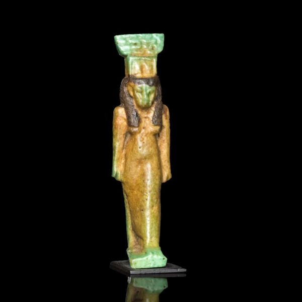 Ancient_Egyptian_faience_amulet_nephthys