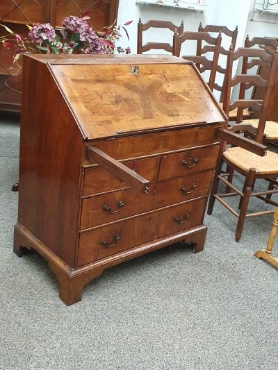 Good Antique Georgian Walnut Writing Desk Bureau - Image 5