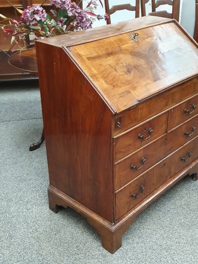 Good Antique Georgian Walnut Writing Desk Bureau - Image 7