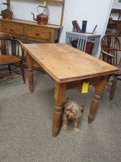 Small Antique Edwardian Pine Kitchen Dining Table Seats 4 - Image 8