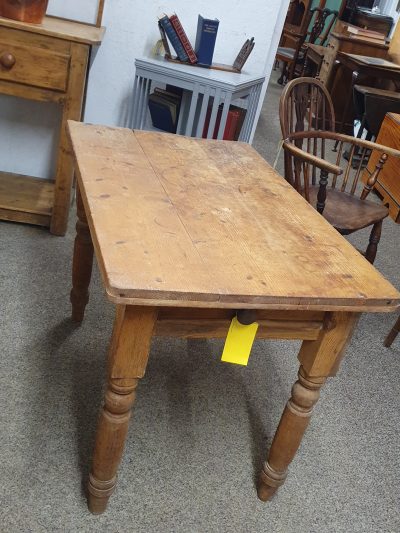 Small Antique Edwardian Pine Kitchen Dining Table Seats 4 - Image 7