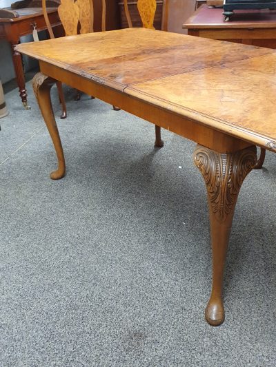 Good 1940's Walnut Dining Table Seats 8 - Image 4