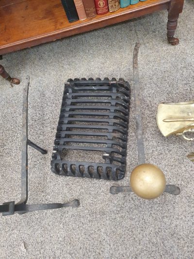 Small Antique Fire Grate & Fire Dogs - Image 3