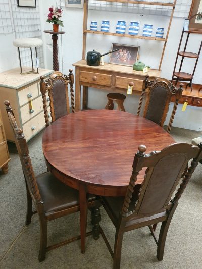 Small Antique Georgian Dining Table Seats 4 - Image 2