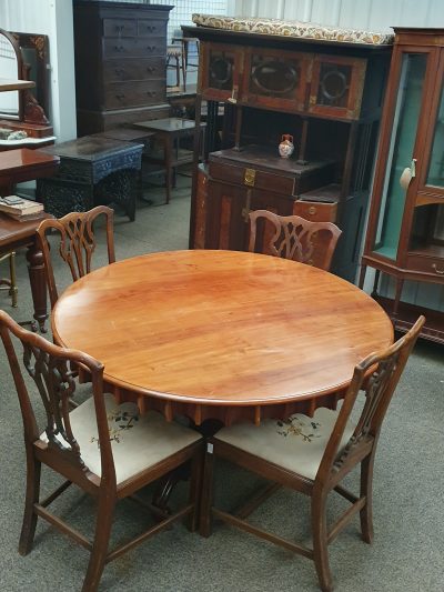 Large Antique 1920's Victorian Style Table - Image 4