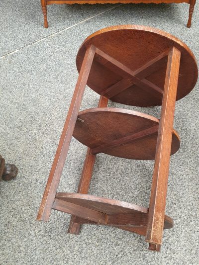 Small Arts & Crafts Oak Table - Image 3