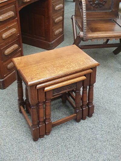 Good 1920's Oak Nest of Tables - Image 5