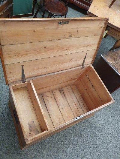 Antique Edwardian Pine Box Chest - Image 3