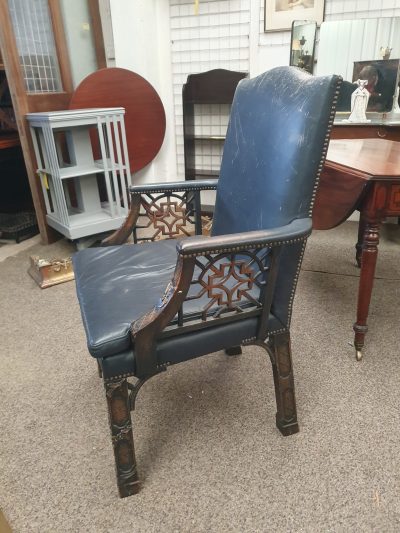 Good 1920's Leather Armchair - Image 2