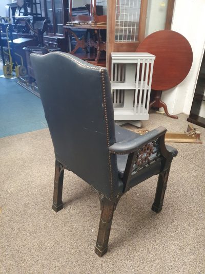 Good 1920's Leather Armchair - Image 5