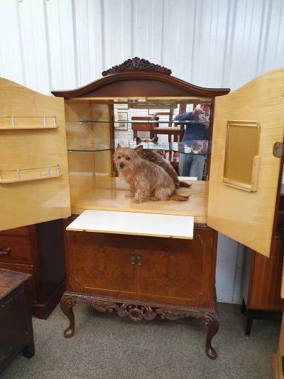 Good Antique 1930's Walnut Cocktail Drinks Cabinet - Image 11