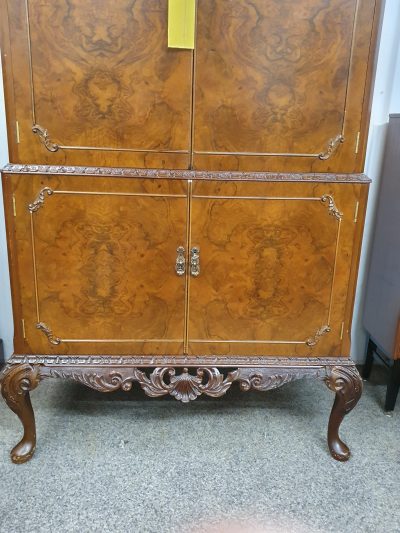 Good Antique 1930's Walnut Cocktail Drinks Cabinet - Image 4