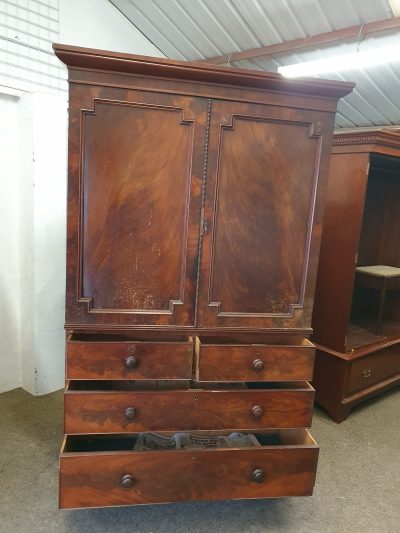 Antique Victorian Linen Press Wardrobe - Image 9