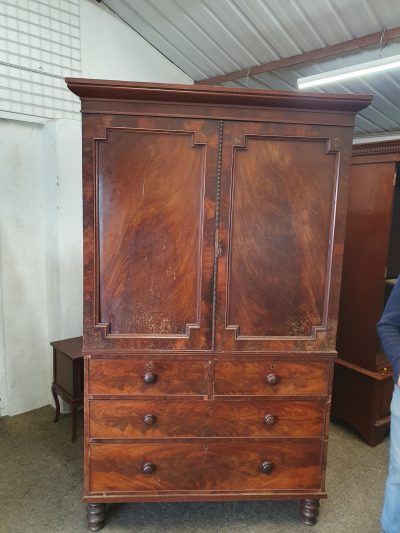 Antique Victorian Linen Press Wardrobe - Image 4