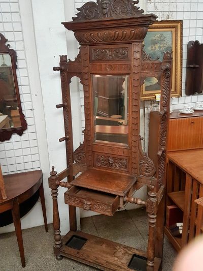 Antique Oak Green Man Hall Stand - Image 6