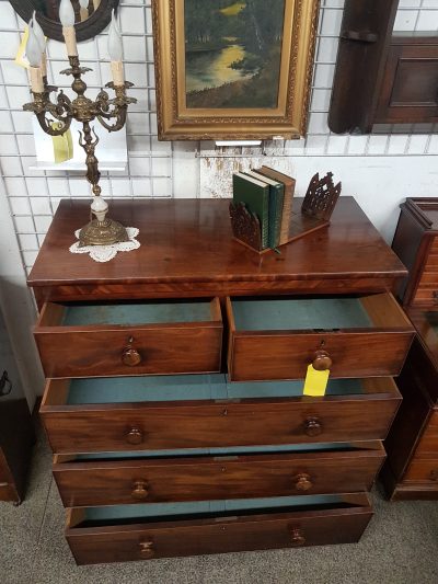 Antique Victorian Chest of Drawers - Image 3