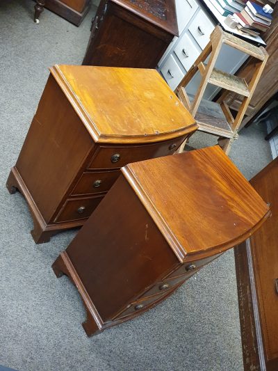 Good Antique Style 1940's Pair of Small Chest of Drawers - Image 3