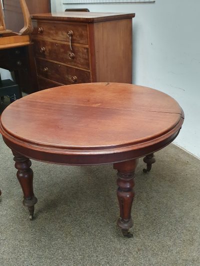 Antique Victorian Extending Dining Table Seats 8 - Image 6