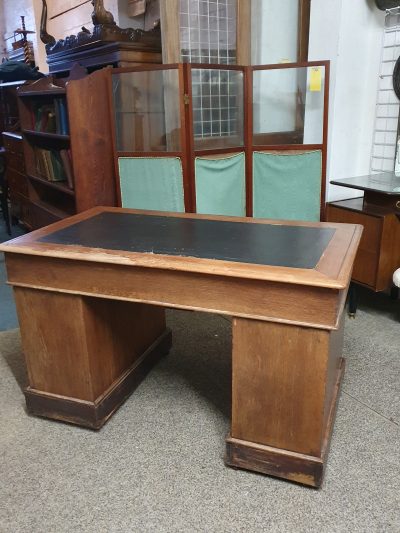 Antique Victorian Oak Desk - Image 3