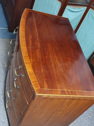 Good Antique Bow Front Chest of Drawers - Image 6