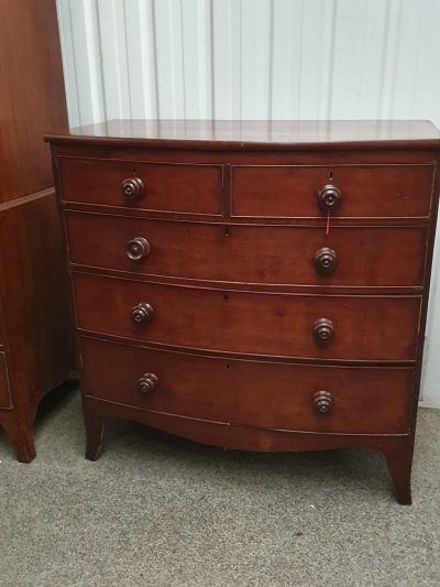 Antique Victorian Bow Front Chest - Image 8