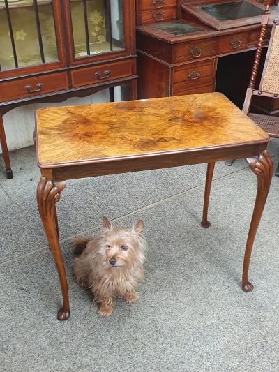 Good Antique 1920's Walnut Side Table - Image 6