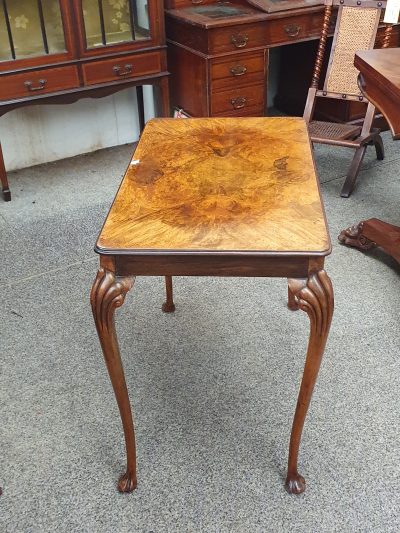 Good Antique 1920's Walnut Side Table - Image 2