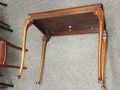 Good Antique 1920's Walnut Side Table - Image 4