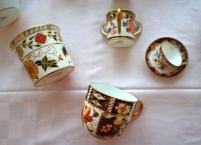 Stunning Collection of 13 Pieces of Royal Crown Derby Imari - Image 4