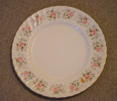 Vintage Minton 'Spring Bouquet' Unused 38 Piece Dinner Service - Image 17