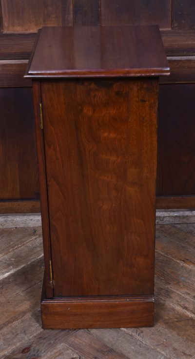 Edwardian Walnut Bedside / Pot Cupboard SAI3677 - Image 9