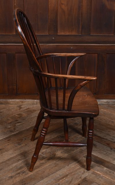 Wheel-back Elm Windsor Chair SAI3618 - Image 8