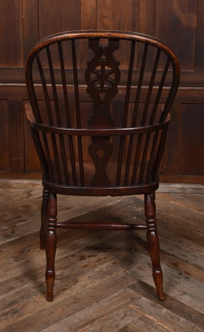 Wheel-back Elm Windsor Chair SAI3618 - Image 9