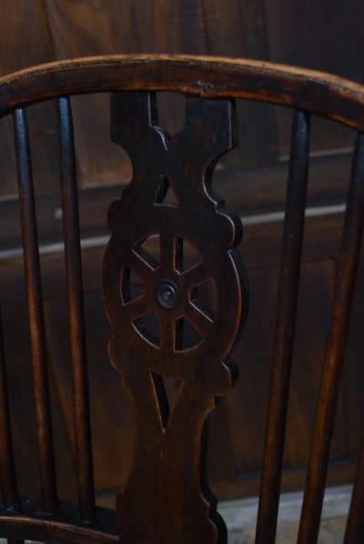 Wheel-back Elm Windsor Chair SAI3618 - Image 11