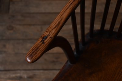 Wheel-back Elm Windsor Chair SAI3618 - Image 13