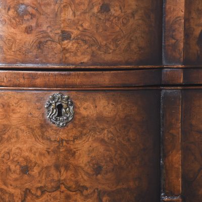 George II Style Burr Walnut Chest on Chest - Image 5