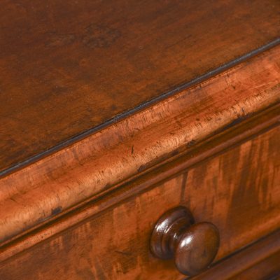 Superb Pair of Mid-Victorian Small Mahogany Chests/Lockers in Flame Spanish Mahogany - Image 4