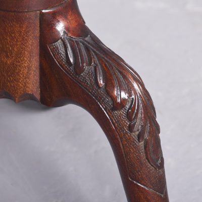 Superb Quality Georgian-Style Carved Mahogany Wine or Occasional Table - Image 3