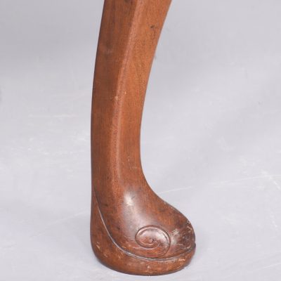 Stylish Whytock and Reid Mahogany Stool with Saddle Shaped Upholstered Seat - Image 3