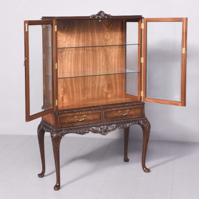 Georgian-Style Burr Walnut Glazed Display Cabinet on A Carved Stand - Image 10