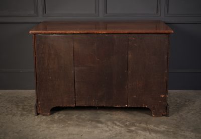 George III Cuban Mahogany Kneehole Desk - Image 9