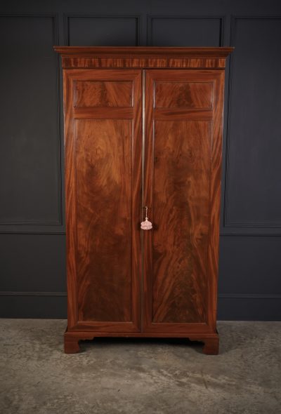 Georgian Mahogany Wardrobe - Image 2