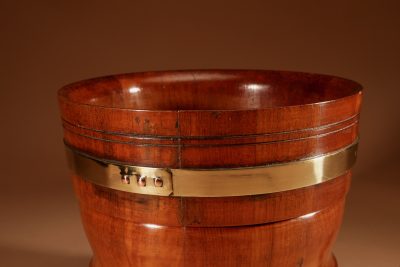 A Large Impressive and Decorative Dutch Coopered Brass and Turned Teak Planter/Jardinière/Wine Cooler, circa 1900 - Image 4