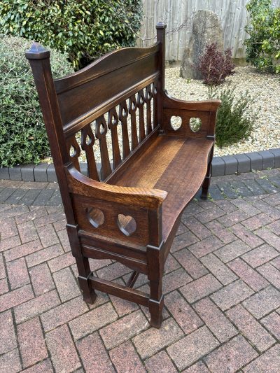 Shapland & Petter Arts & Crafts Oak Hall Settle - Image 5