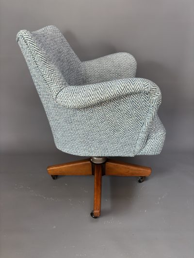 1940s Hillcrest Swivel Desk Chair - Image 5